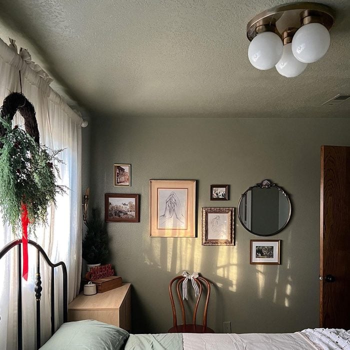 Paint Walls And Ceiling The Same Color Courtesy @mrstracygeorge Via Instagram