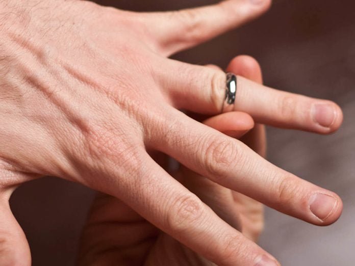 Wedding ring jewelry removal WD-40